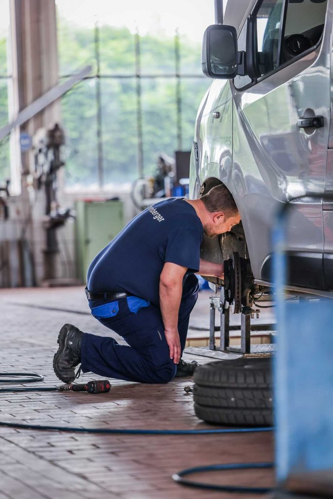 2849-10557 Reifenwechsel bei Herrnberger